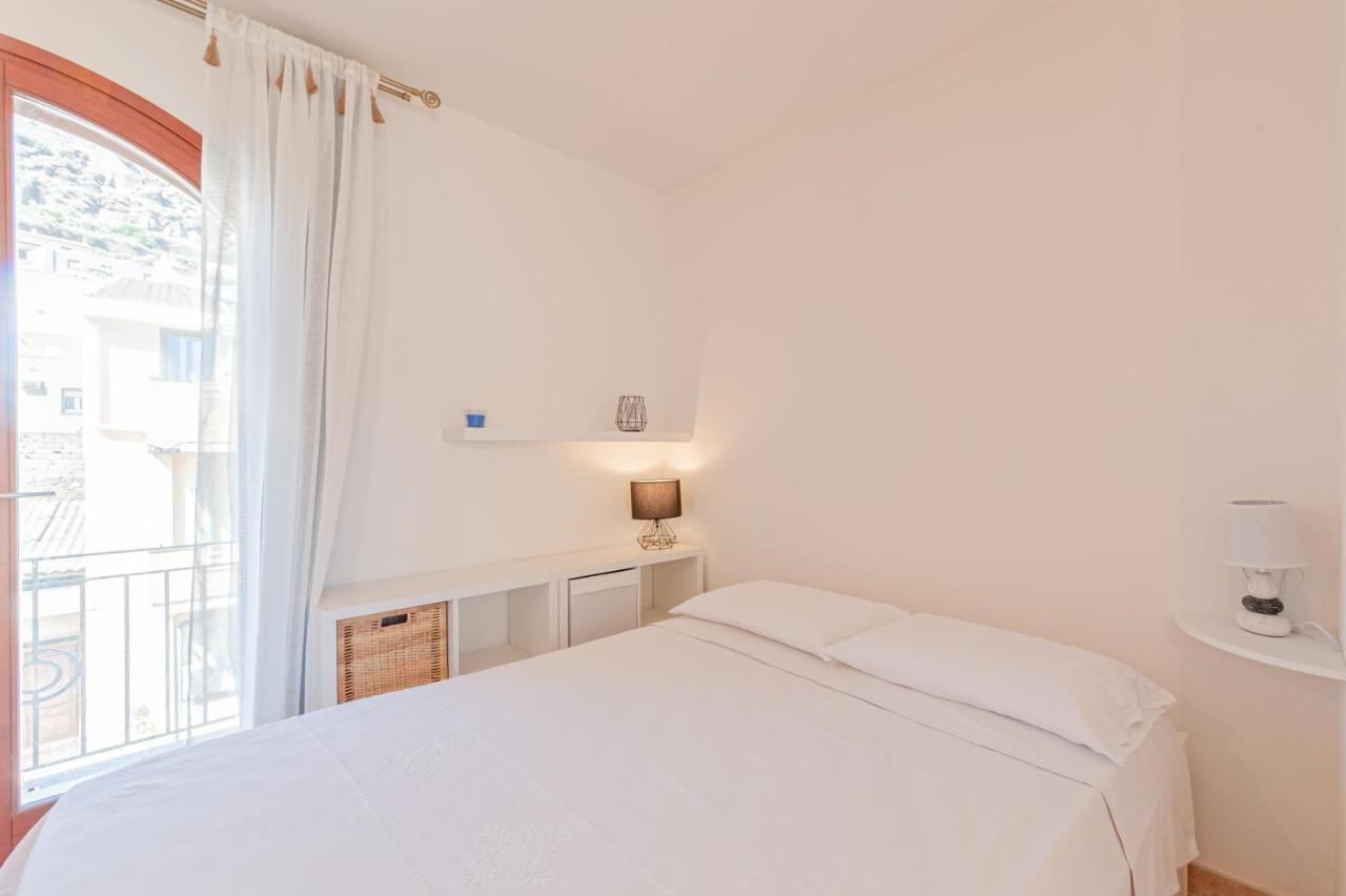 Confort Central Sea View & Castle Castelsardo Exterior photo